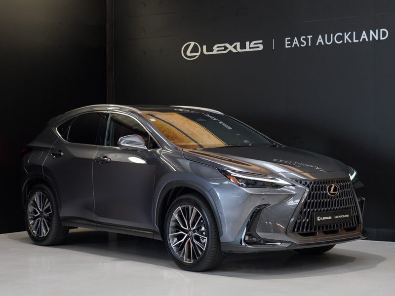 2026 Lexus NX 450h+ Limited, main photo