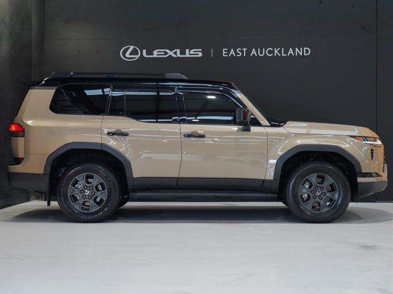 2025 Lexus GX 550 3.5P Overtrail+ 4WD SUV 10A, photo 3