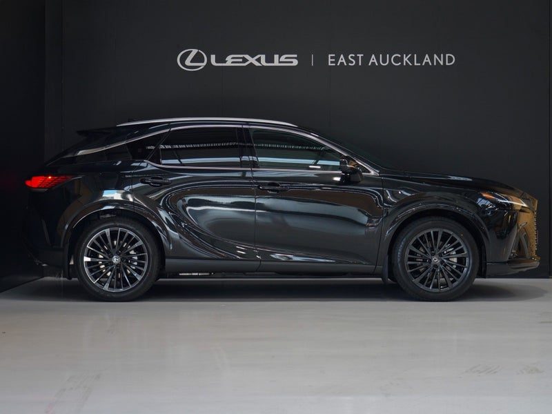 2026 Lexus RX 450h+ Limited, photo 3