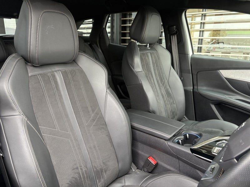 2021 Peugeot 3008 GT 1.6L Turbo 133kW, photo 2