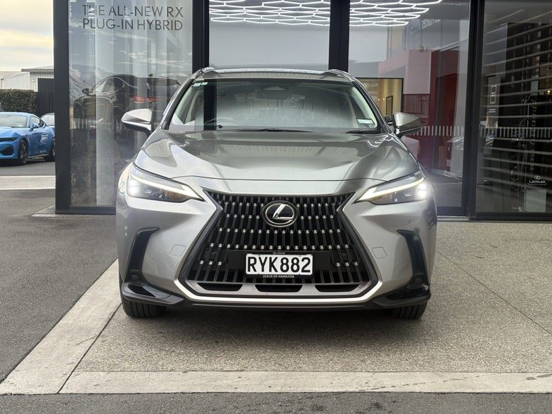 2023 Lexus NX 350h Premium Hybrid, photo 3