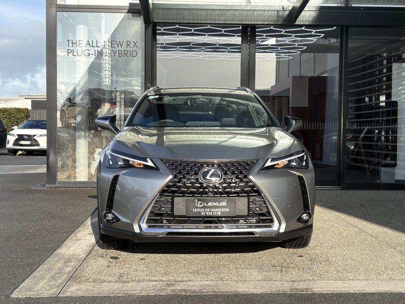 2026 Lexus UX 300h Premium 2.0L Hybrid, photo 3