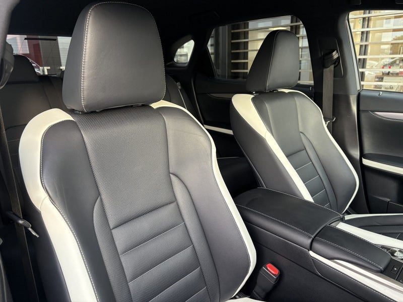 2022 Lexus RX 450h F SPORT 3.5L V6 Hybrid AWD, photo 2