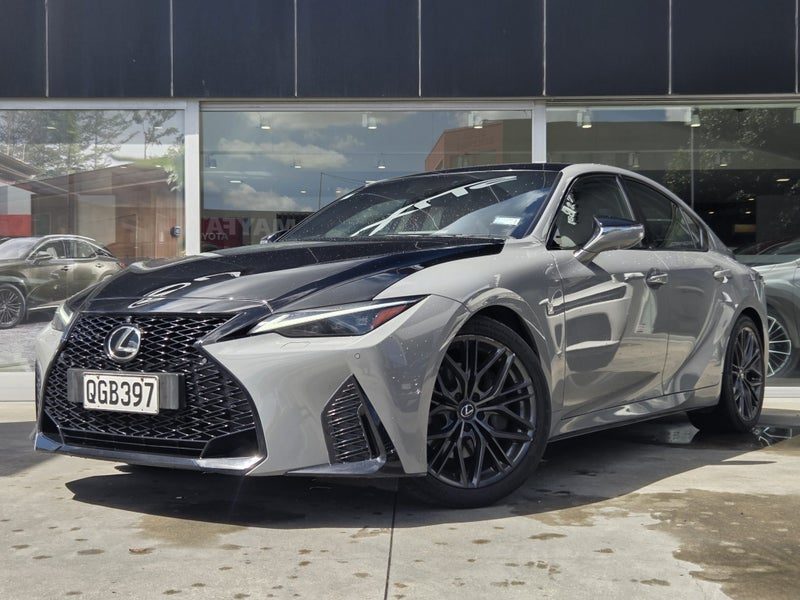 2023 Lexus IS 300h Black Line 2.5Ph, photo 3
