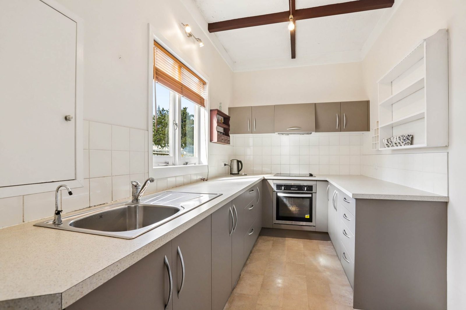 1706 Great North Road, Avondale, photo 4