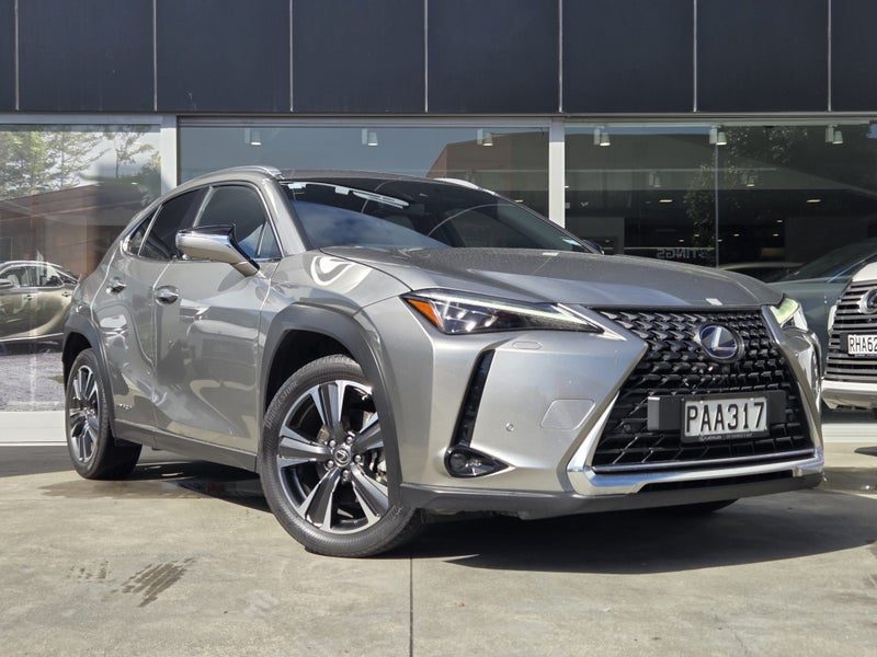 2022 Lexus UX 250H Limited 2.0Ph/Hd