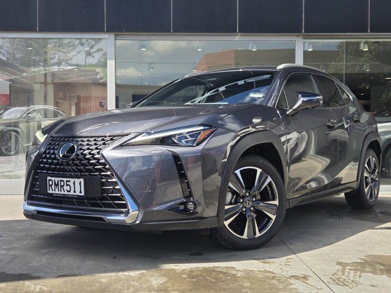 2025 Lexus UX 300h Limited 2.0Ph FWD, photo 3