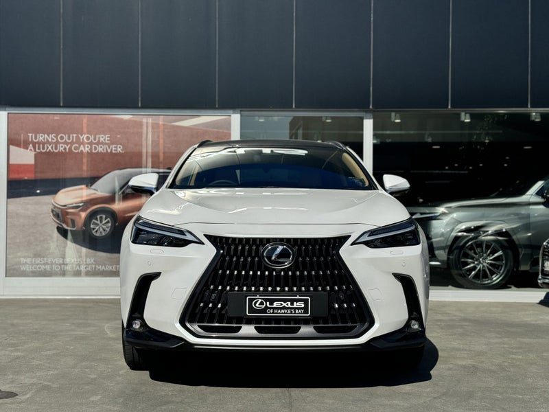 2022 Lexus NX 350h Limited 2.5Ph AWD, photo 2