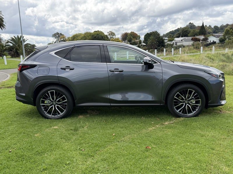 2026 Lexus NX 450h+ NX 450H+ Limited Phev, photo 3