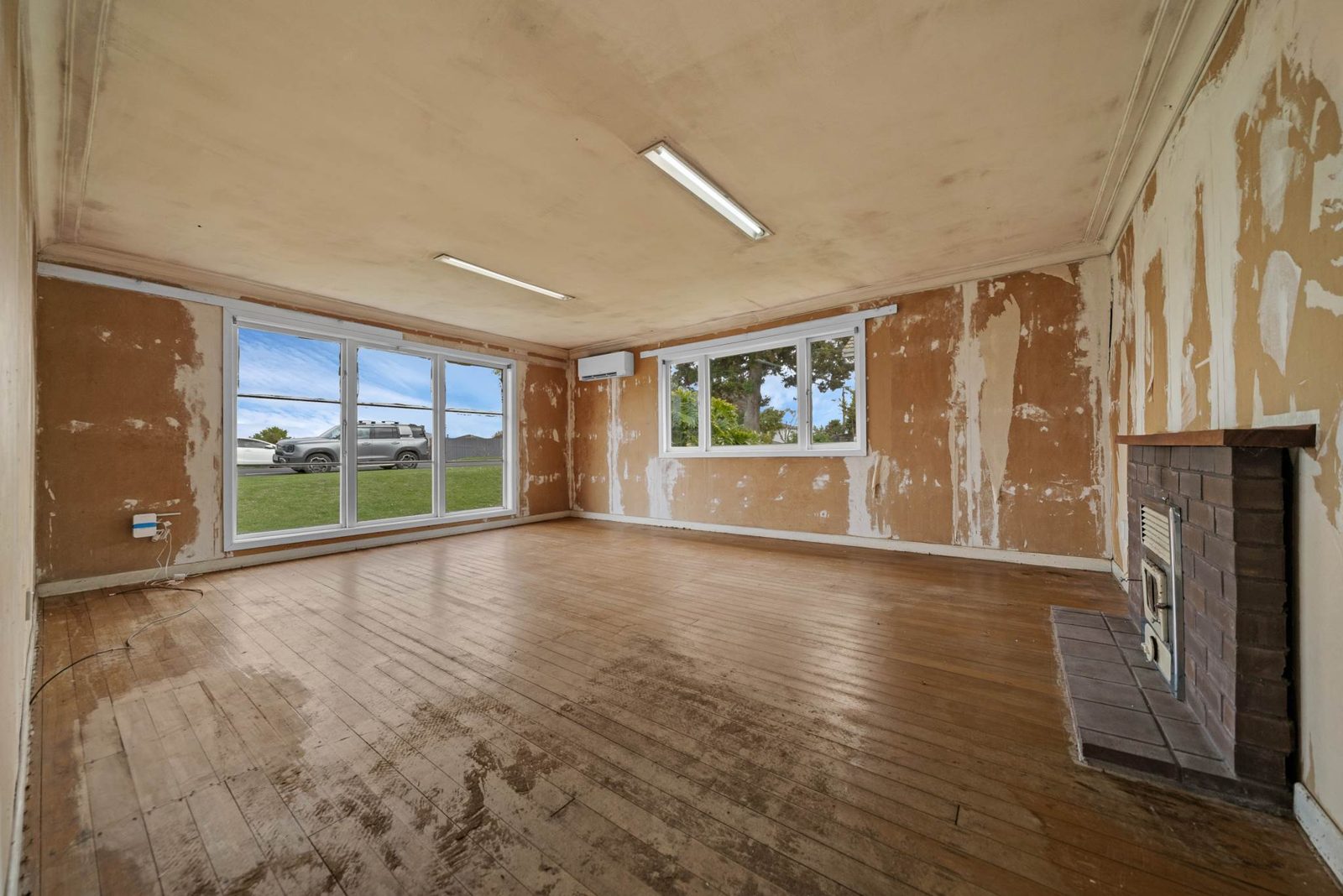 66 Staveley Avenue, Hillsborough, photo 6