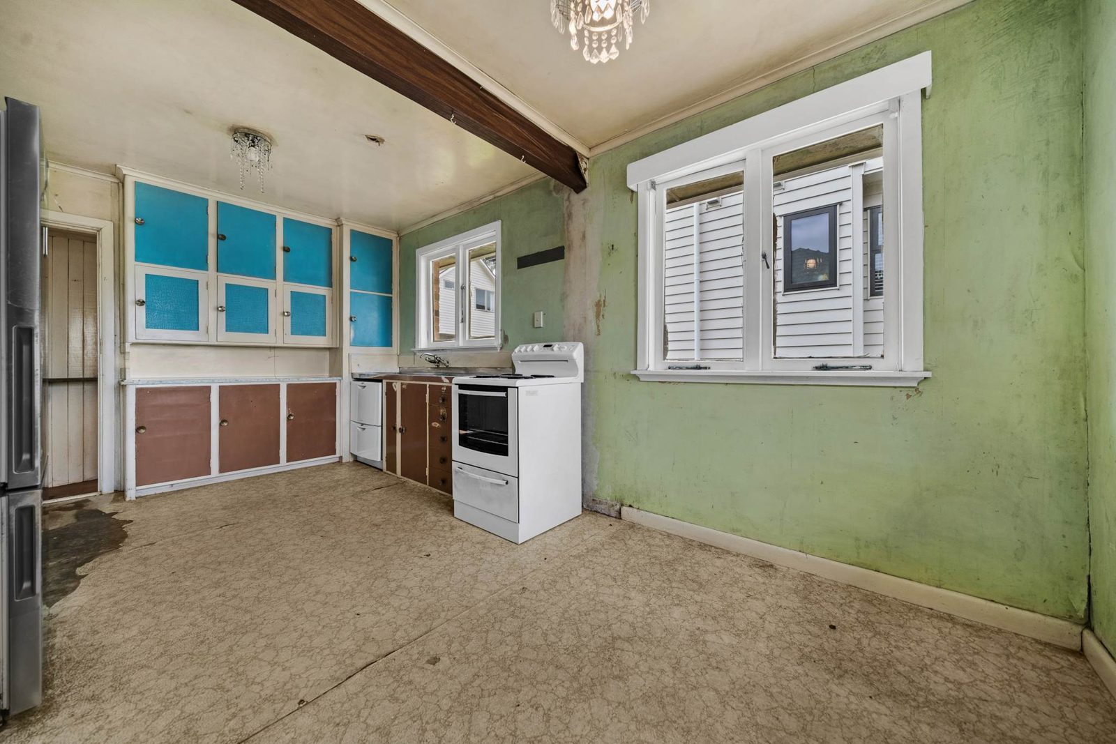 66 Staveley Avenue, Hillsborough, photo 9