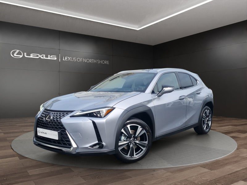 2026 Lexus UX 300h Limited 2.0L Hybrid FWD SUV, photo 3
