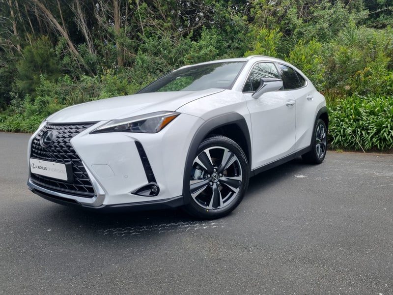 2026 Lexus UX 300h Premium 2.0L Hybrid AWD SUV, photo 3