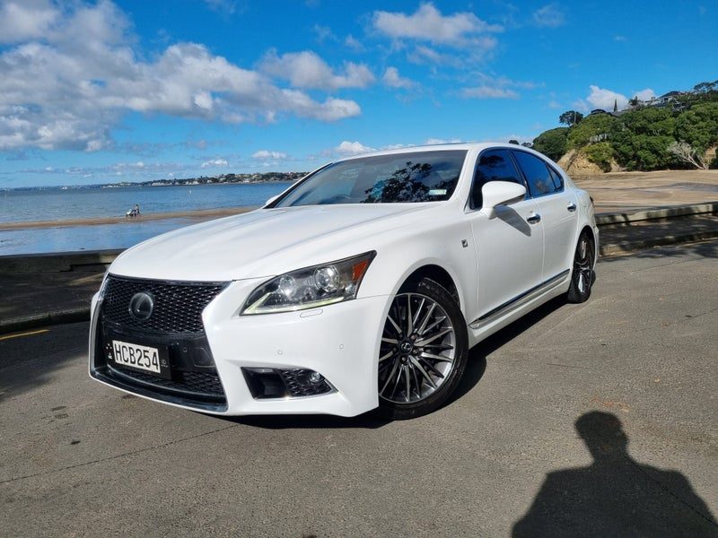 2013 Lexus LS 460 F Sport, photo 3