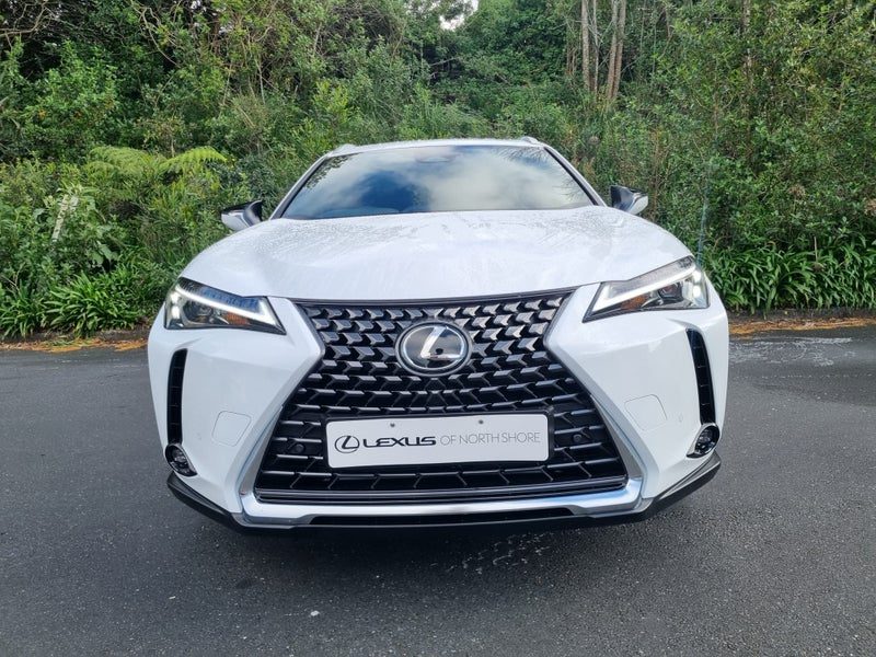 2026 Lexus UX 300h Premium 2.0L Hybrid FWD SUV, photo 2