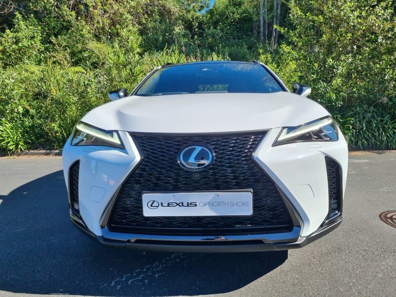 2026 Lexus UX 300h F Sport 2.0L Hybrid FWD SUV, photo 2