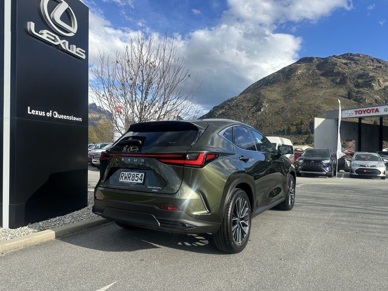 2026 Lexus NX 450h+ Limited PHEV AWD, photo 3