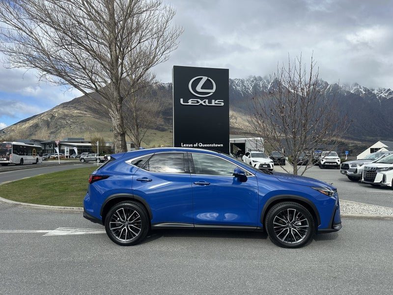 2026 Lexus NX 350h Limited AWD, photo 2
