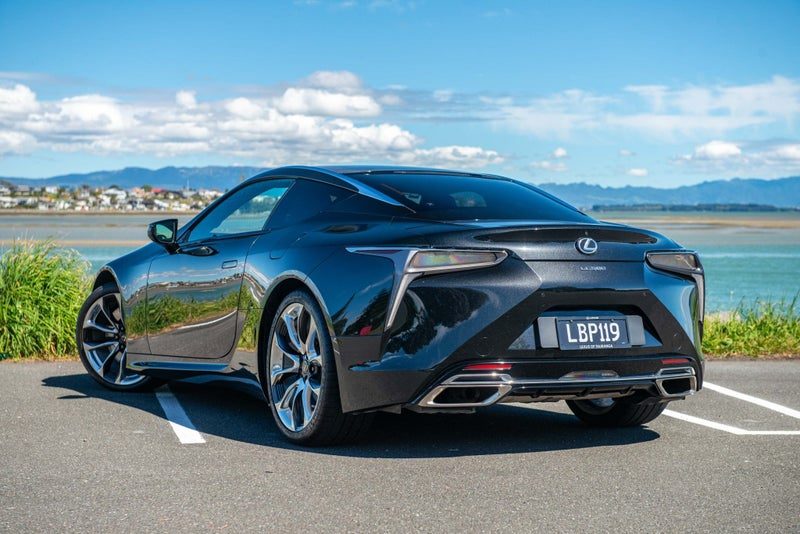 2017 Lexus LC 500 CARBON 5.0P 10AT RWD CP/2D/4S, photo 2