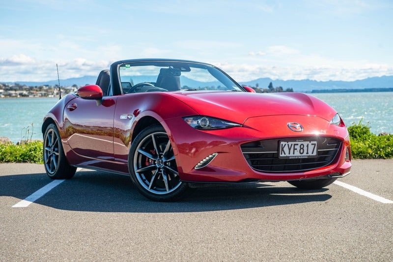 2017 Mazda MX-5 Roadster Soft Top 2.0P