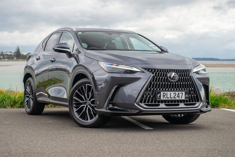 2025 Lexus NX 450h+ Limited, main photo