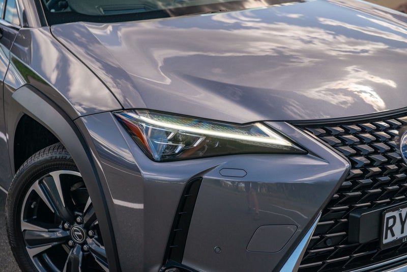 2021 Lexus UX 250H Limited, photo 3