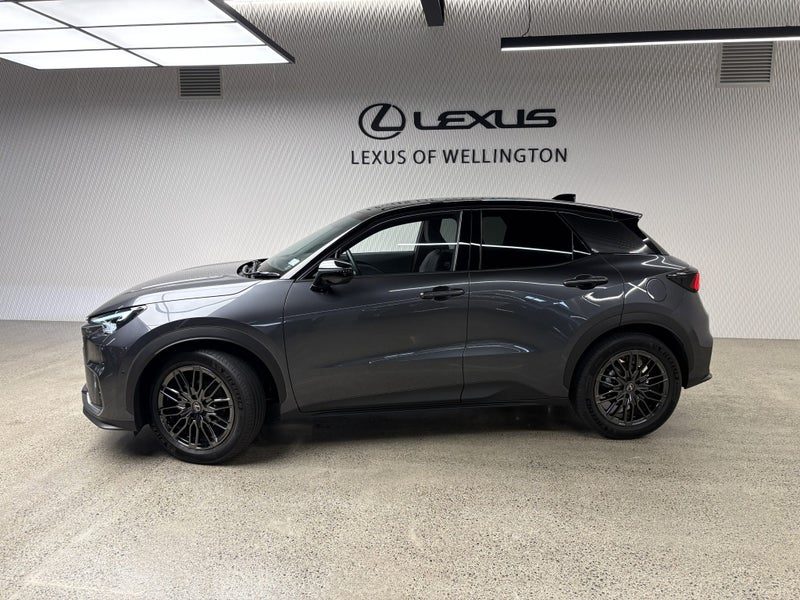 2026 Lexus LBX Cool 1.5P HEV ECVT FWD SUV/5D/5S, photo 2