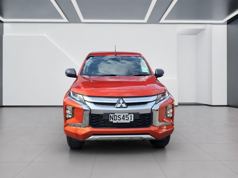2020 Mitsubishi Triton GLX 2.4L Diesel Turbo Ute, photo 2