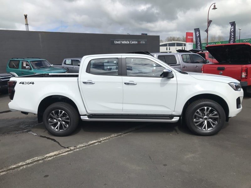 2026 Isuzu D-Max LS Double Cab 4WD, photo 2