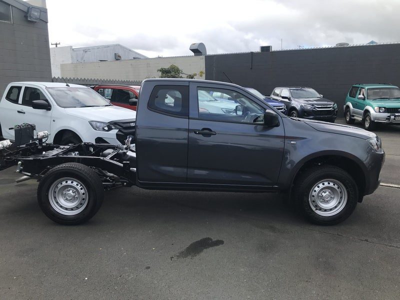 2026 Isuzu D-Max LX Space Cab 4WD F/L, photo 2
