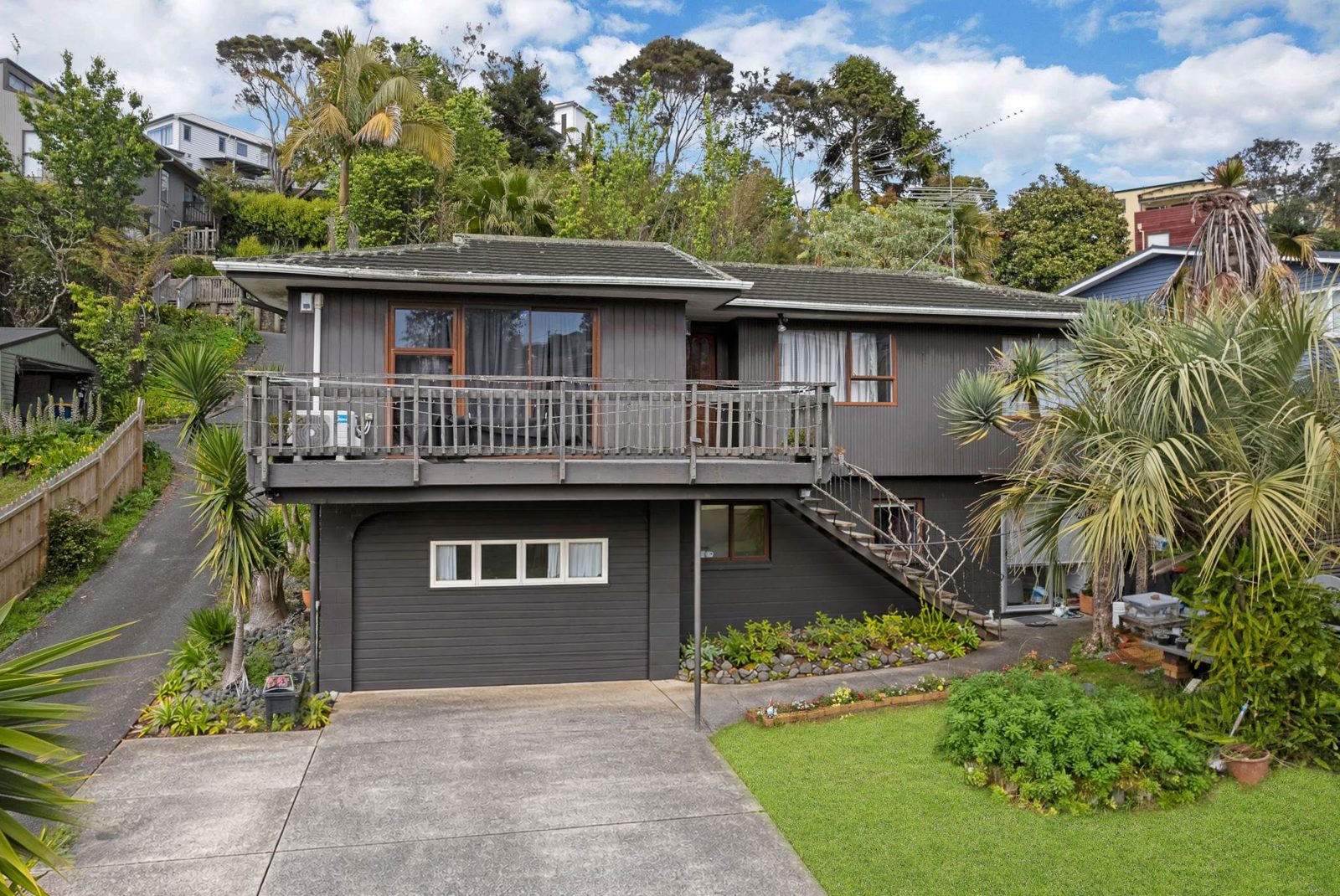84 & 86 Ayton Drive, Totara Vale, photo 11