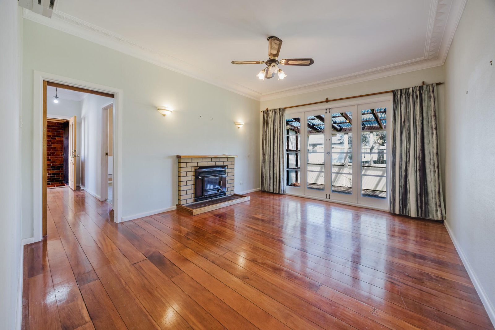 19 Landscape Road, Papatoetoe, photo 2