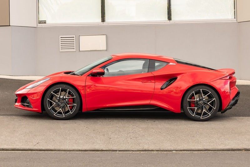 2026 Lotus Emira V6, photo 3