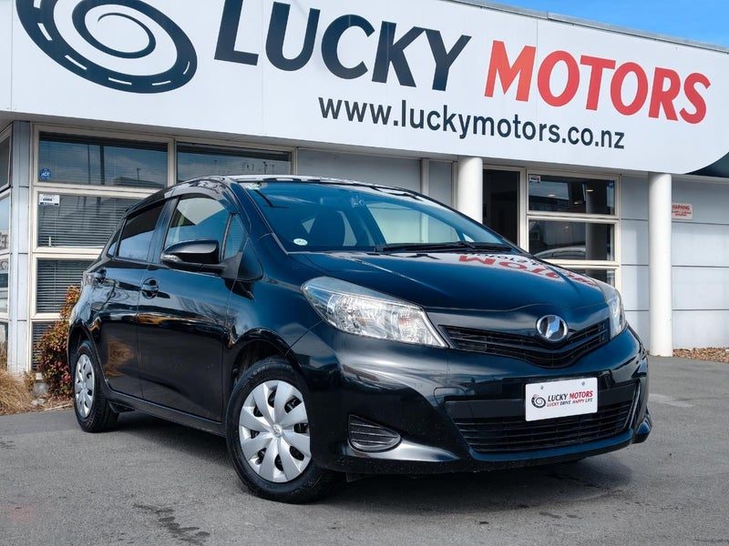 2012 Toyota Vitz F SMART STOP