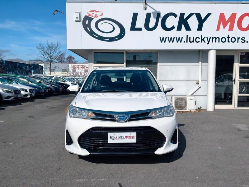 2018 Toyota Corolla Axio / Hybrid, photo 2