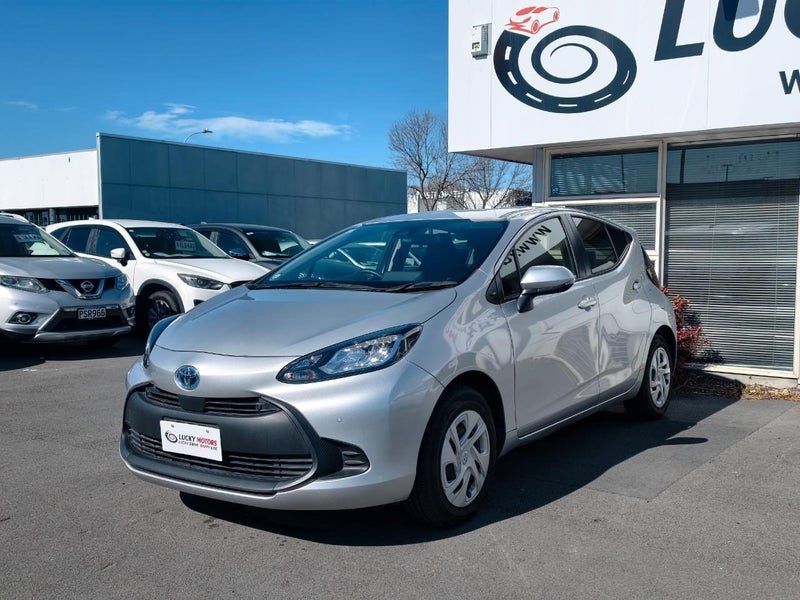 2021 Toyota Aqua New Shape / X / Push Start, photo 3