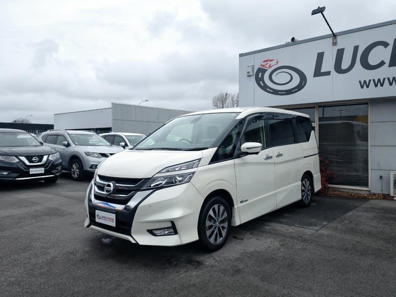 2017 Nissan Serena S-Hybrid / New Shape / 8 Seater, photo 3