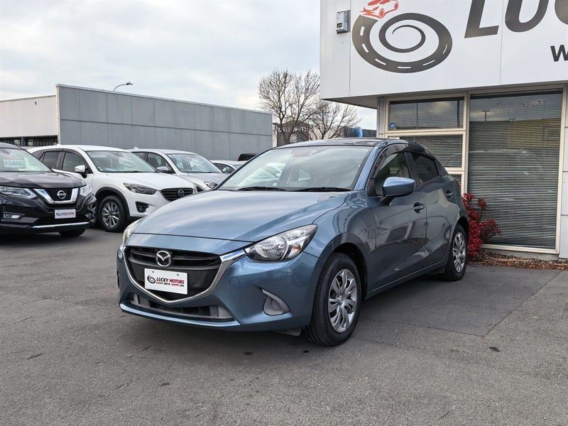 2015 Mazda Demio 13S / Skyactiv, photo 3