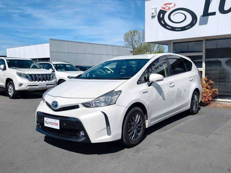 2016 Toyota Prius ALPHA / HYBRID / S, photo 3