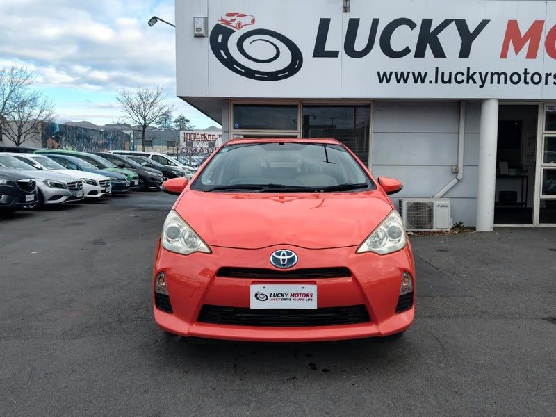 2012 Toyota Aqua S / Hybrid / Push Start, photo 2