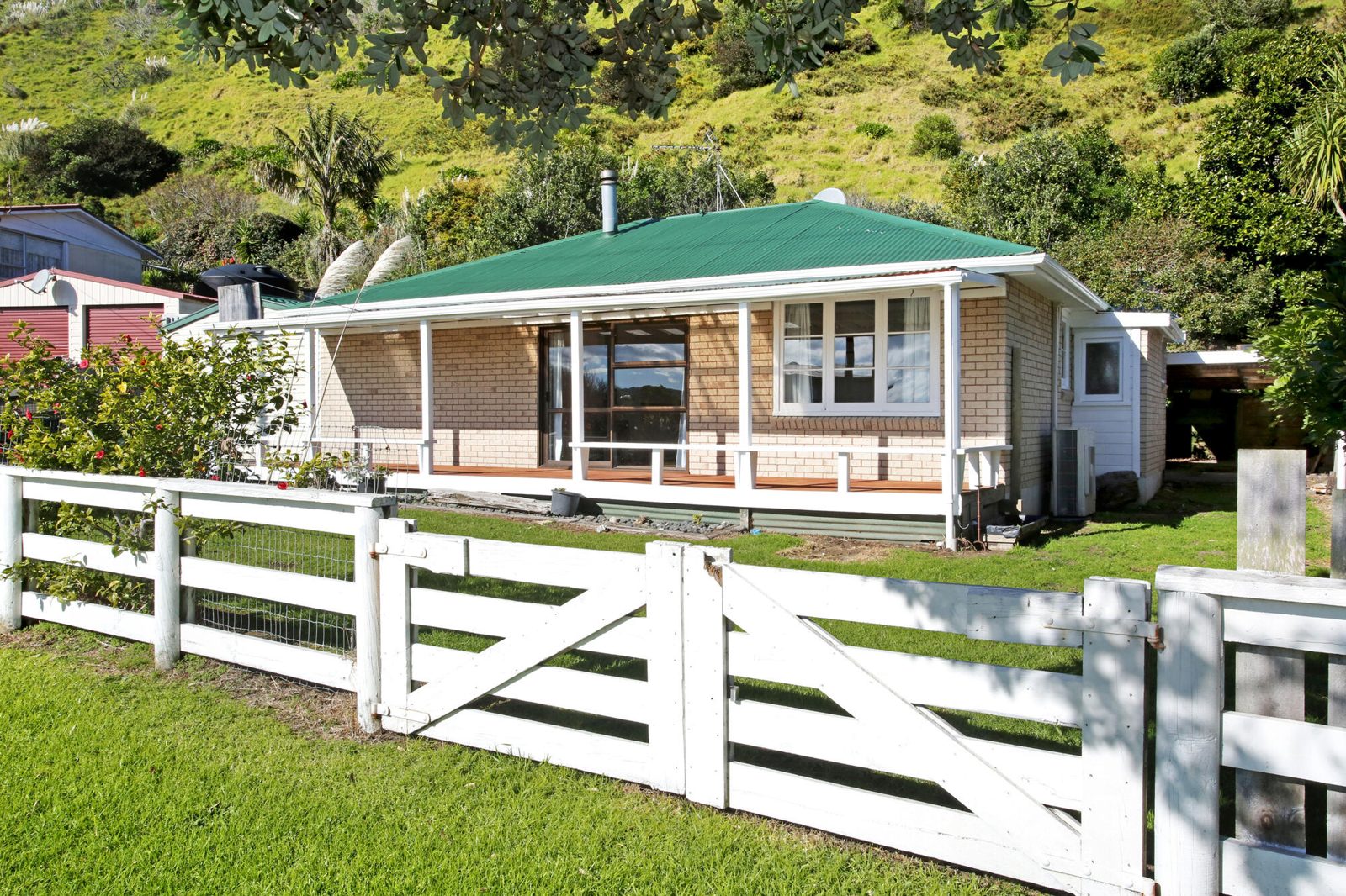 121 Maunsell Road, Port Waikato, photo 1