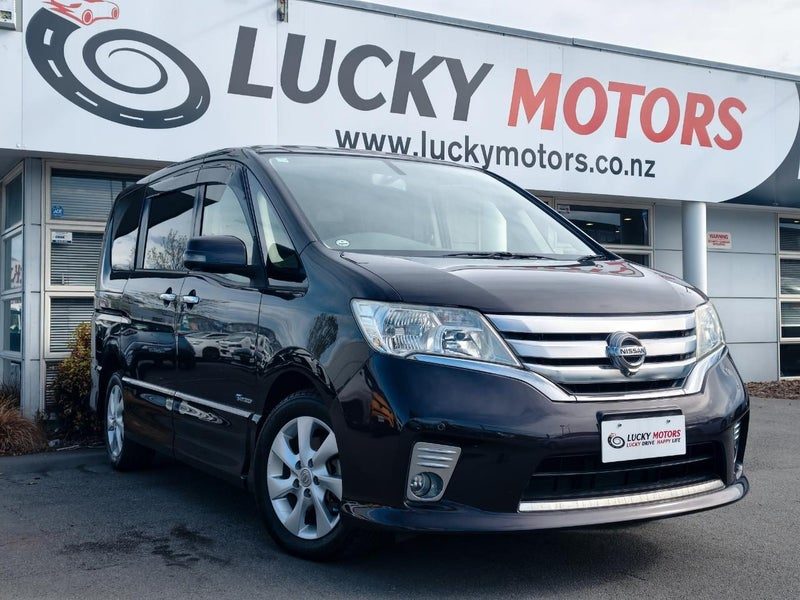 2013 Nissan Serena 8 Seater