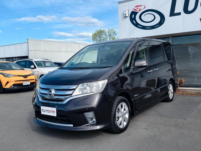 2013 Nissan Serena 8 Seater, photo 3
