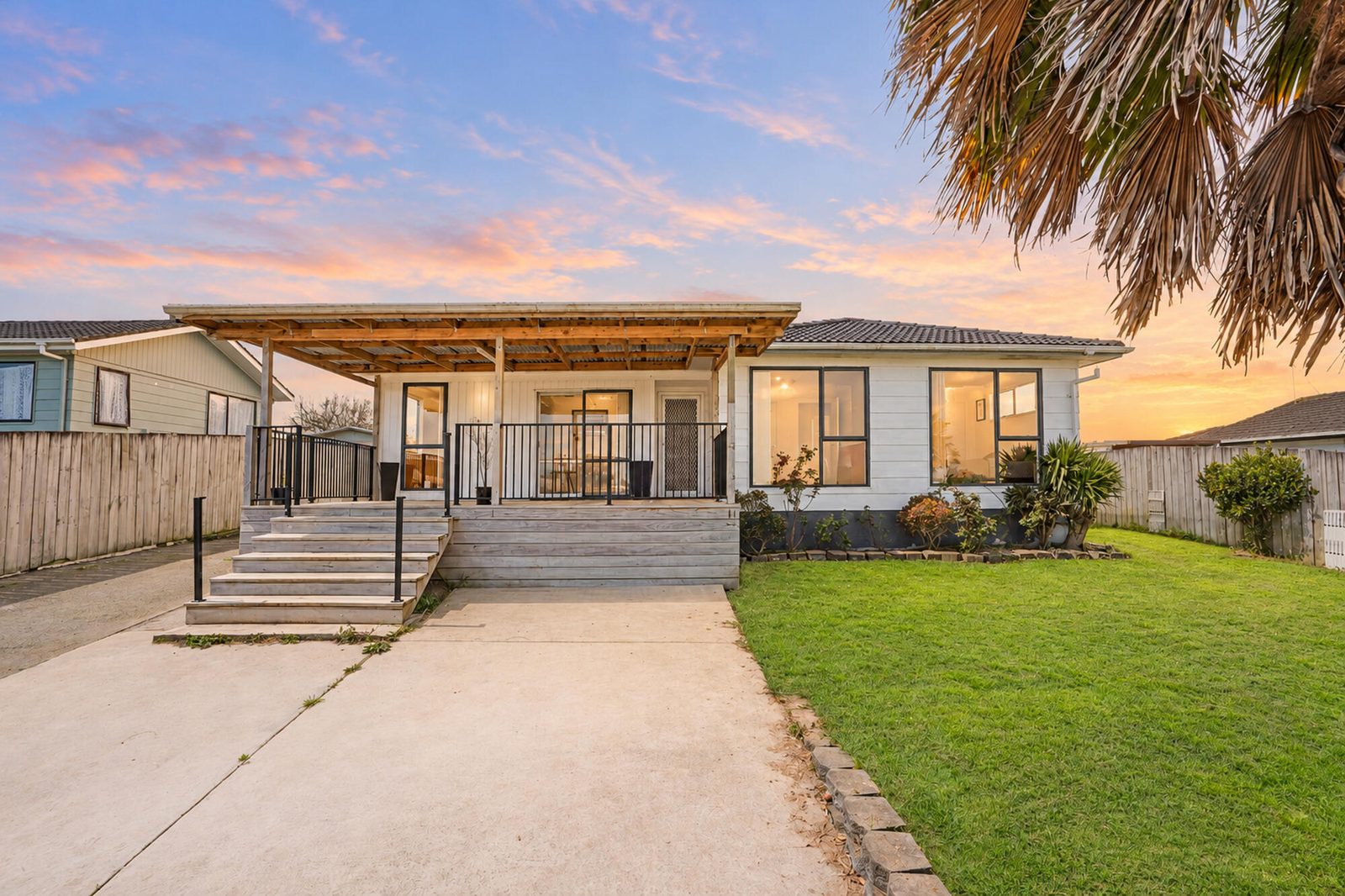 128 Shifnal Drive, Randwick Park, photo 1