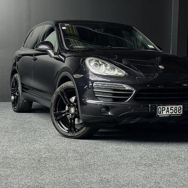 2010 Porsche Cayenne s, photo 2