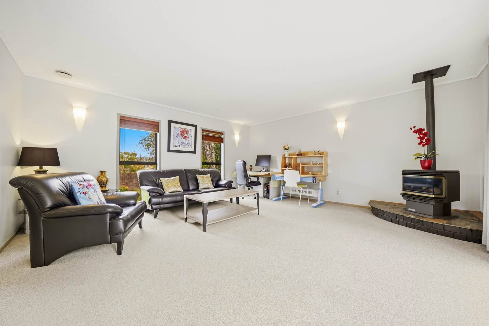 10 Montclair Rise, Browns Bay, photo 3