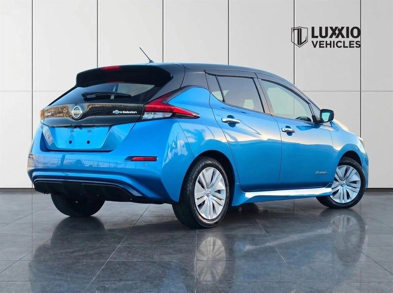 2020 Nissan Leaf S / 40kW / ZE1 / NEW SHAPE, photo 2