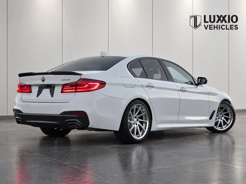2018 BMW 523i M-SPORTS / G30 NEW SHAPE, photo 2