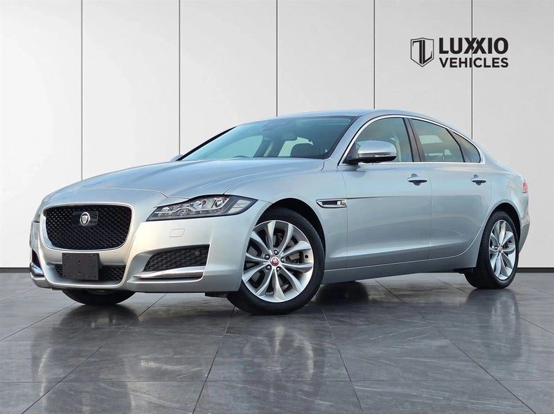2019 Jaguar XF 2.0D / AWD / PURE