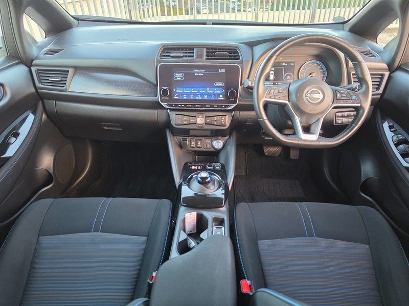 2022 Nissan Leaf X, photo 3